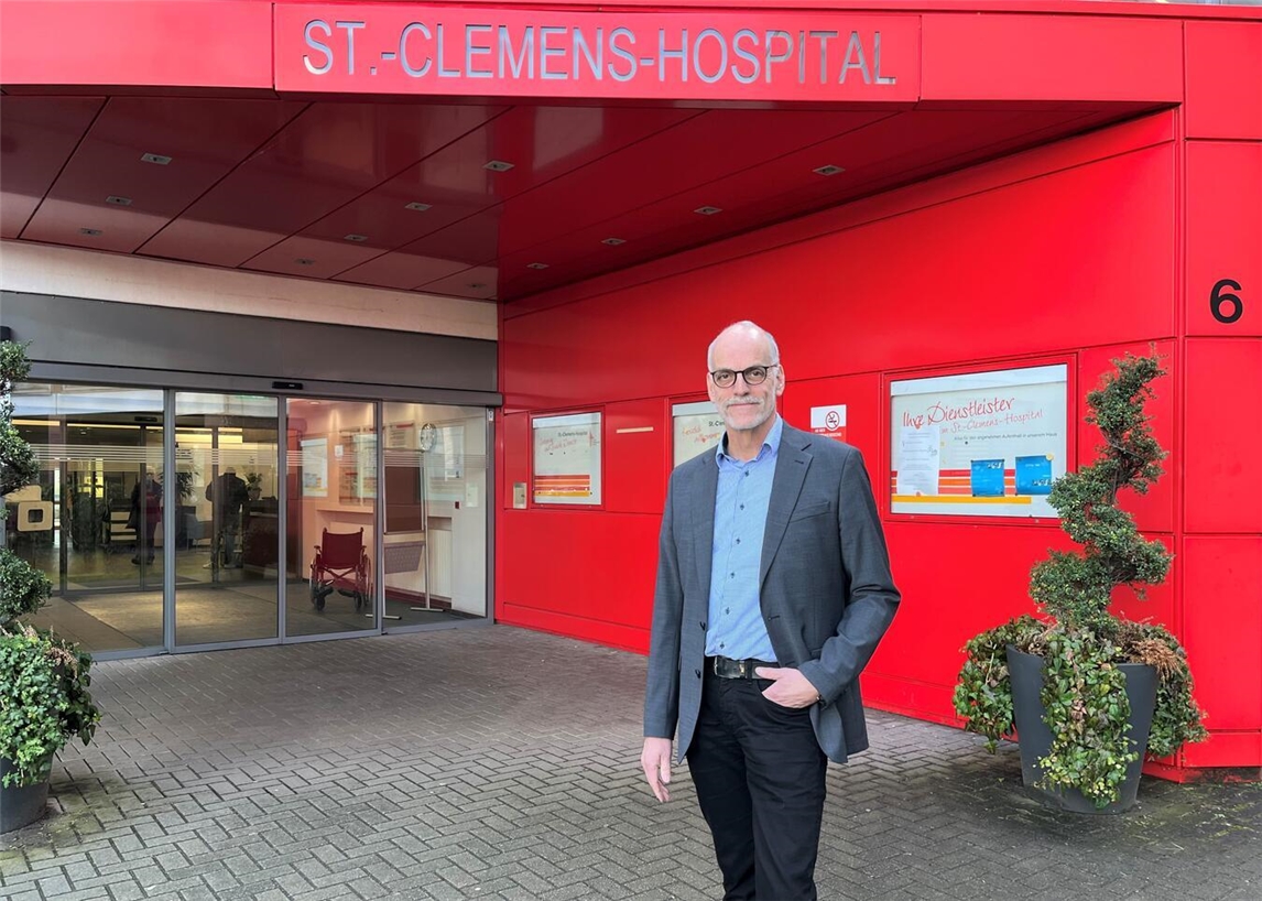 Ludger Broeckmann, Direktor des St.-Clemens-Hospitals, mit F.A.Z.-Institut-Auszeichnung als eines von Deutschlands besten Krankenhäusern.