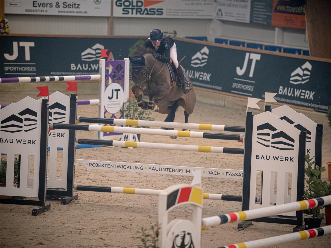 Malin Reipert siegte in der Springprüfung der Klasse S* mit Stechen.Foto: lightwork.Photo