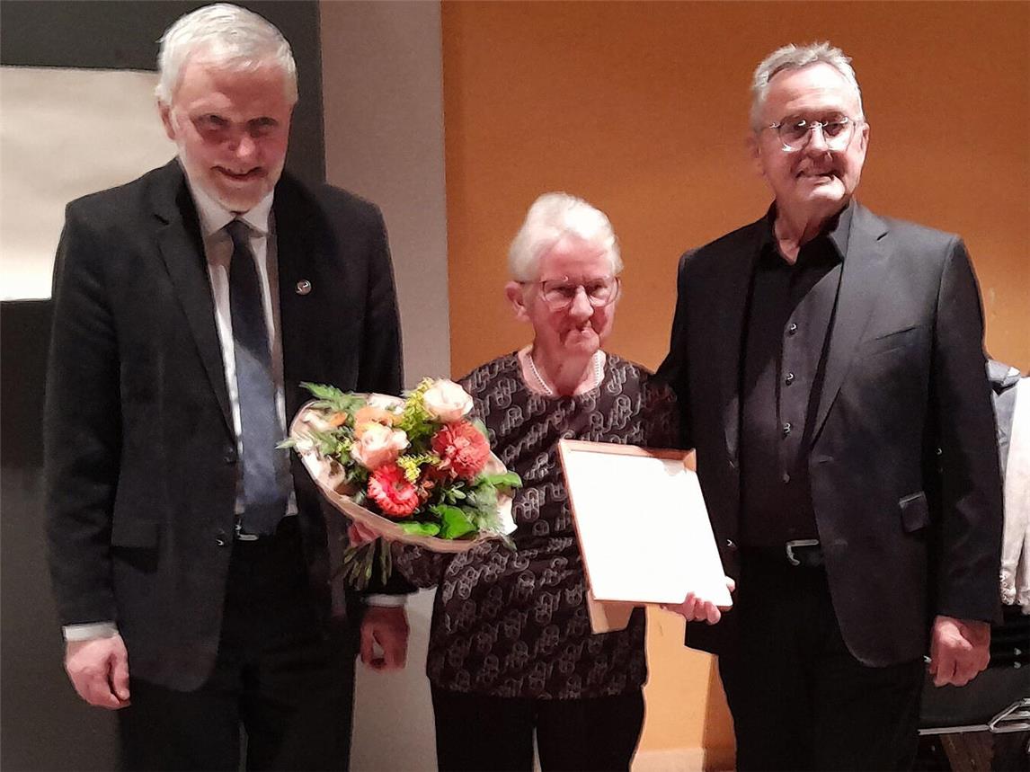 Marga Evers ist seit 60 Jahren Mitglied im Kirchenchor Straelen. Foto: privat