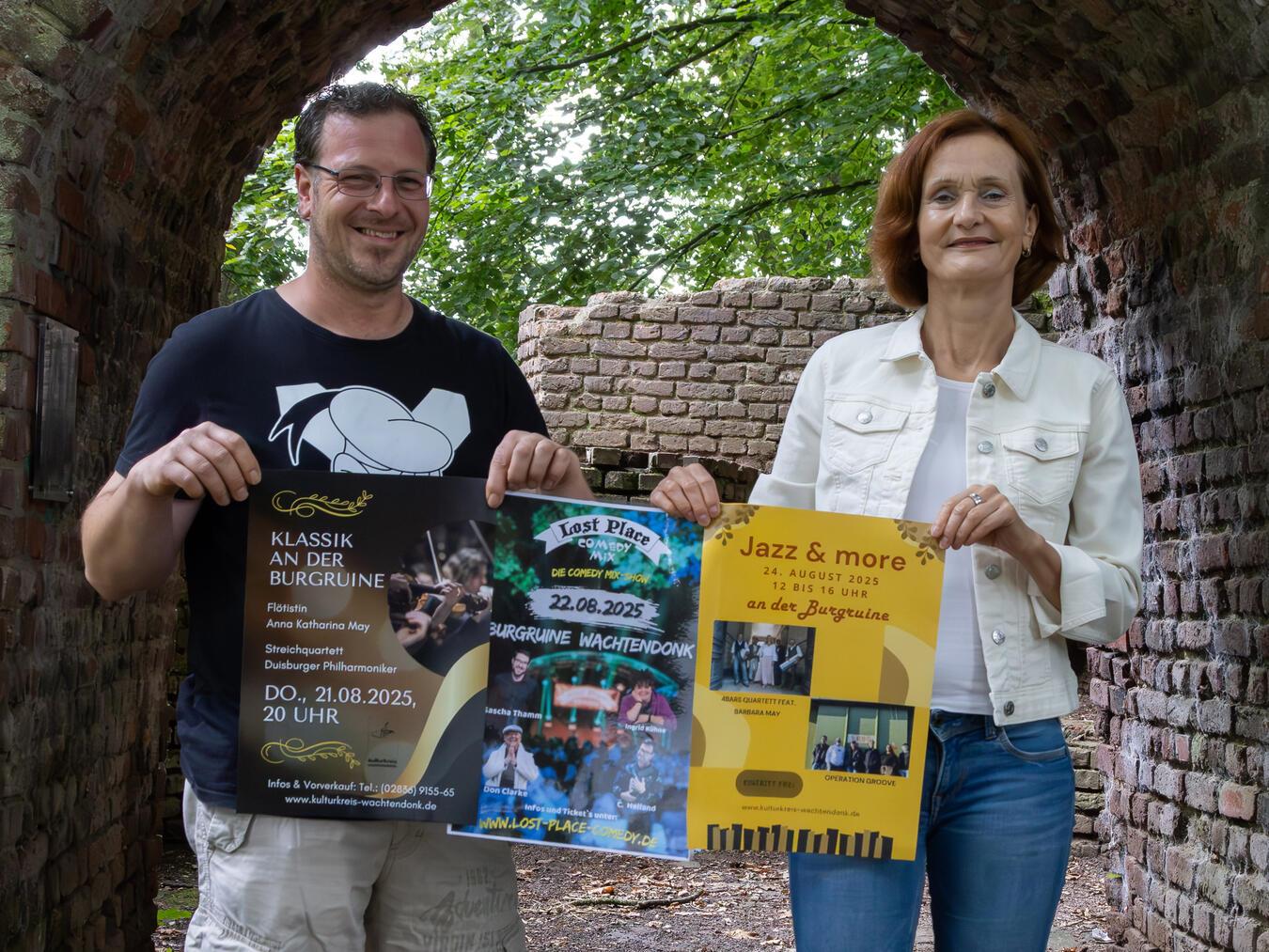 Maria Mertens und Manuel Bodden laden herzlich zum langen Kulturwochenende in Wachtendonk ein.Foto: Gemeinde Wachtendonk