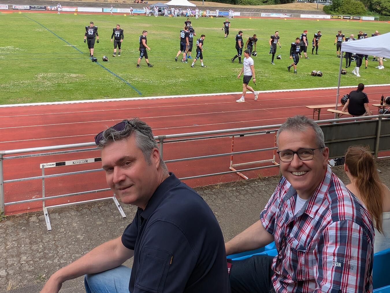 Mario Maaßen (l.) und Martin Brandts beim Spiel der Kevelaer Kings gegen die Iserlohn Titans. Foto: privat