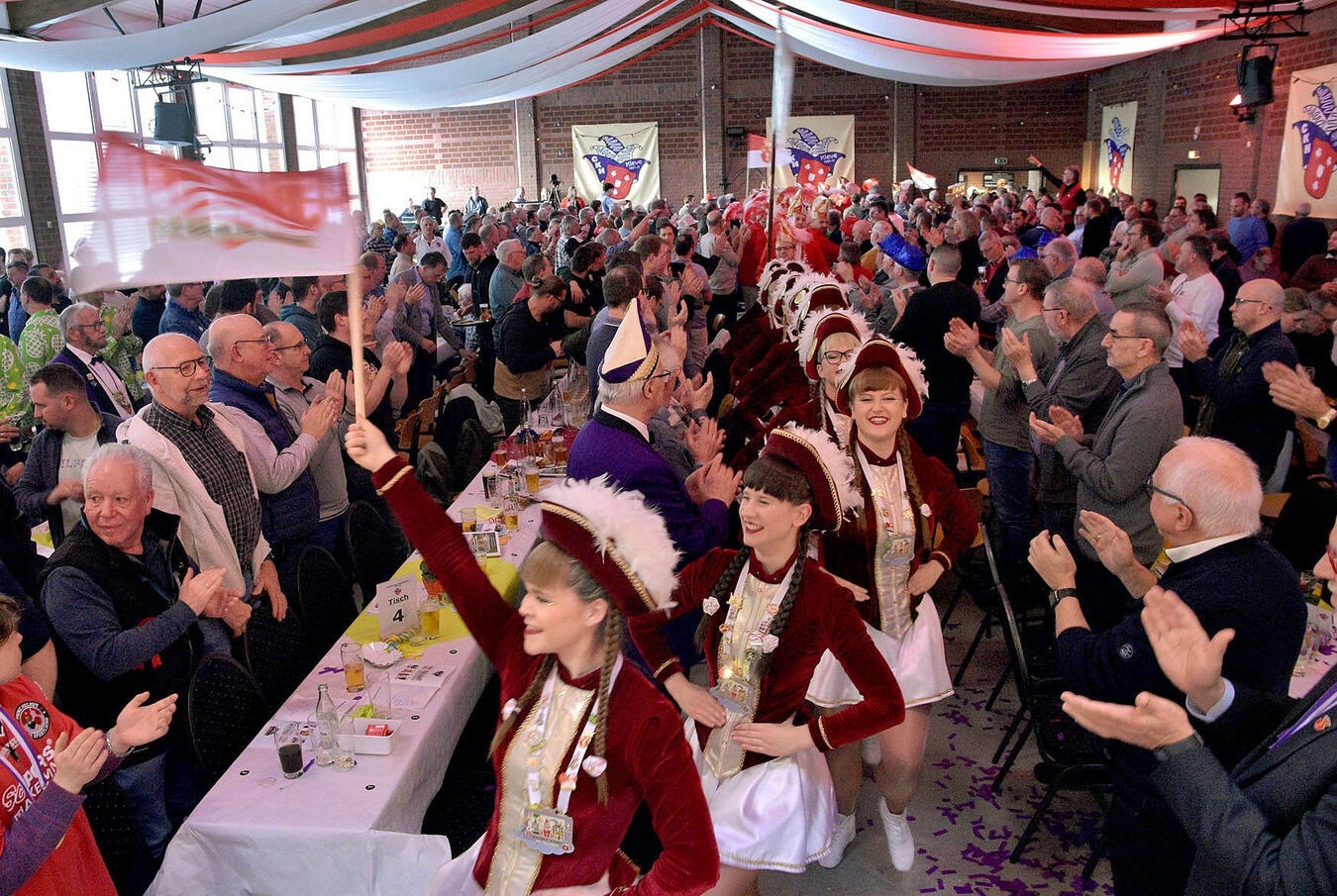 Materborn, Herrensitzung CKH