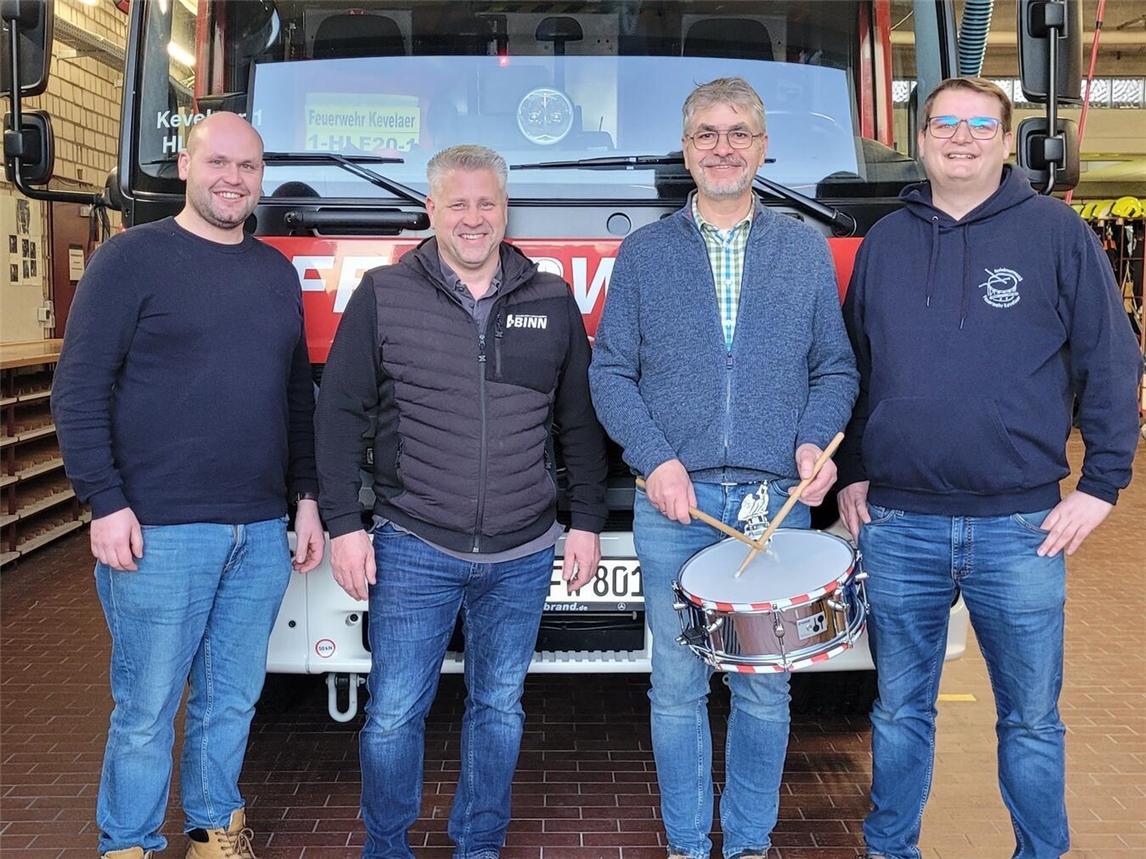 Max Thür (2. Vorsitzender) mit Michael Hieckmann, Stefan Lamers (Gerätewart) und Marco Aymans (1. Vorsitzender, v.l.). Foto: privat