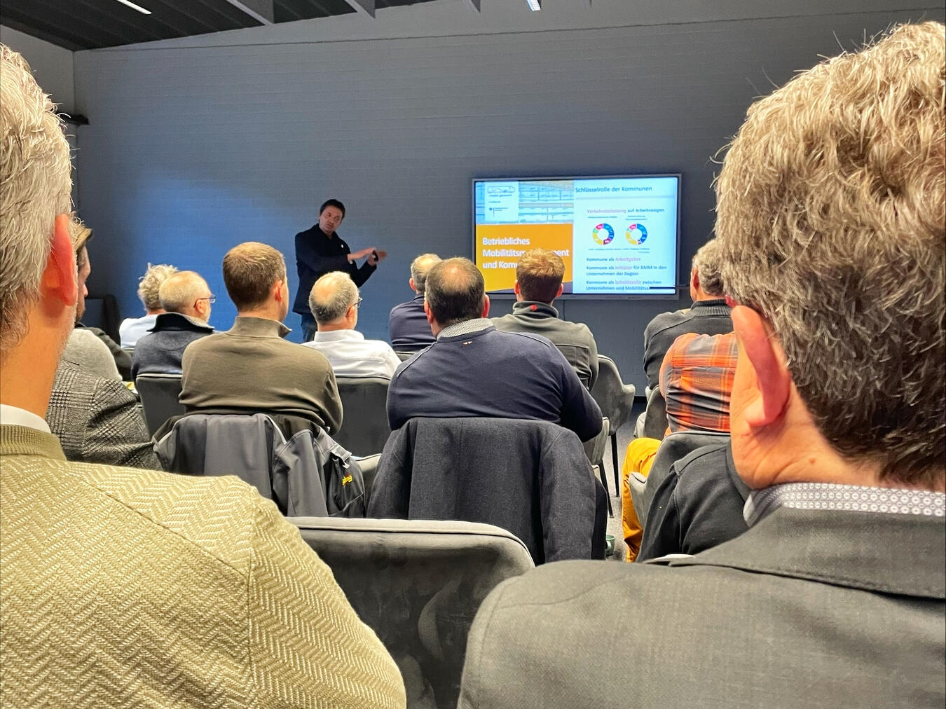 Mehr als 30 Unternehmer aus Emmerich nahmen am Unternehmerfrühstück der WfG teil. Foto: WfG Emmerich