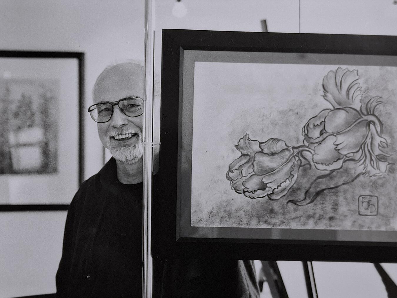 Michael Hoffmann (1943-2024) verwaltete den Nachlass seiner Mutter. Postum wird jetzt erstmals die Kunst beider Generationen ausgestellt. Foto: privat