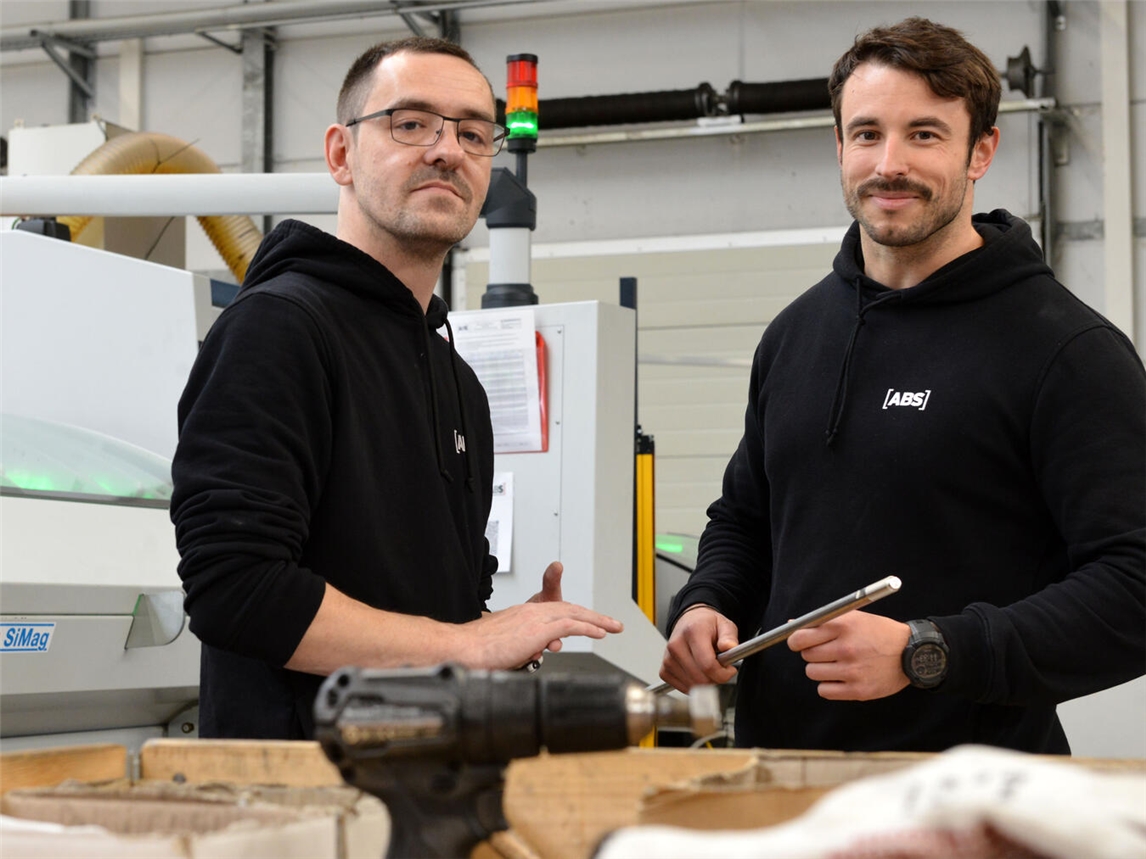 Michael Scheibe (l.) mit Mike Sandmann. Foto: Klaus-Dieter Stade
