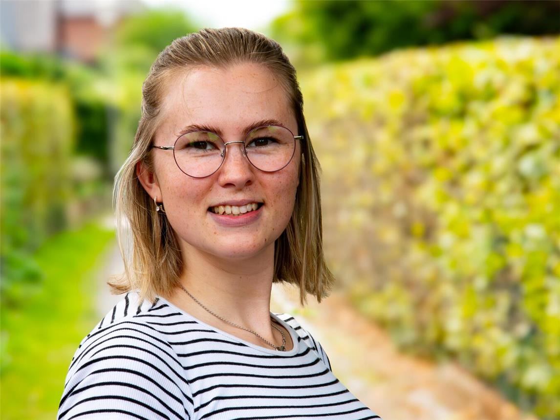 Mirjam Hamacher bleibt in Emmerich – die bisherige Pastoralassistentin wird nun als Pastoralreferentin beauftragt. Foto: Bischöfliche Pressestelle/C. Breuer