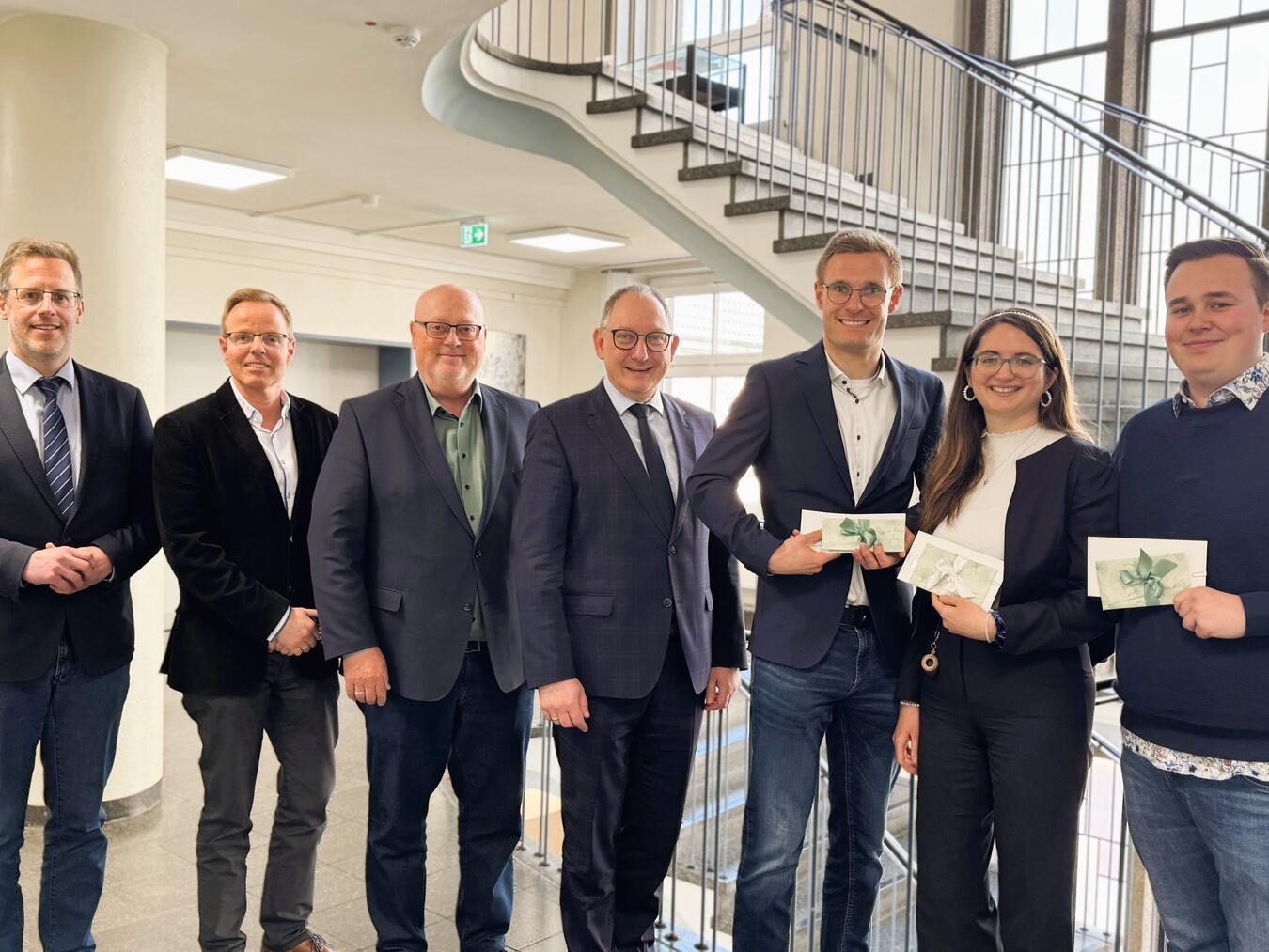 "Master-Absolventen gestalten Stadtprozesse in Rees: Hendrik van Bruck, Katharina Kaster, Fabian Gertsen mit Stadtvertretern"