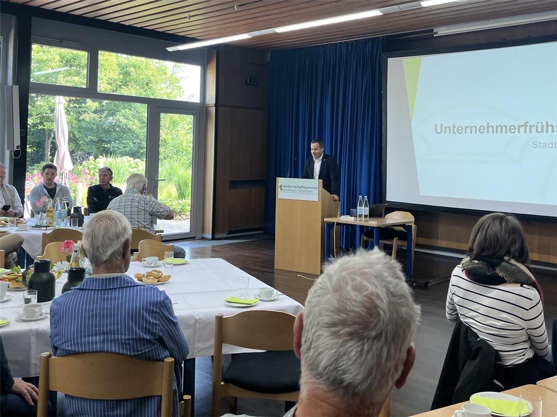Mit dem Unternehmerfrühstück der Stadt Straelen soll der Dialog zwischen Stadt und Wirtschaft weiter gestärkt werden. Foto: Stadt Straelen