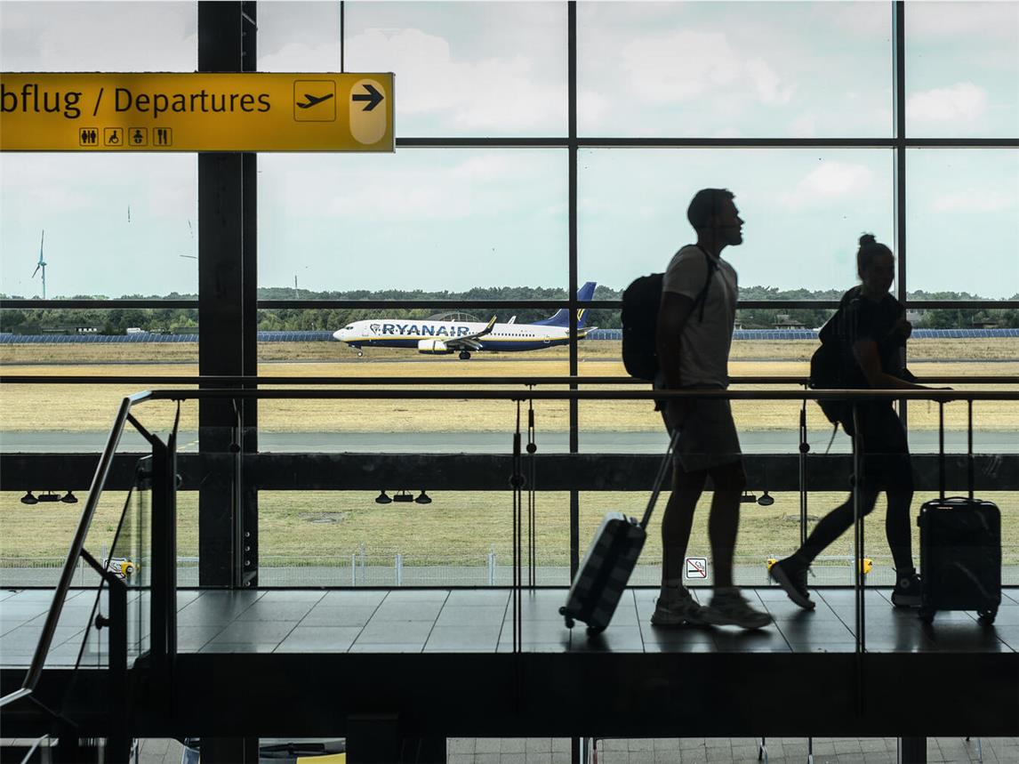 Mit den Sommerferien beginnt die Hauptreisezeit. Foto: Airport Weeze/Markus van Offern