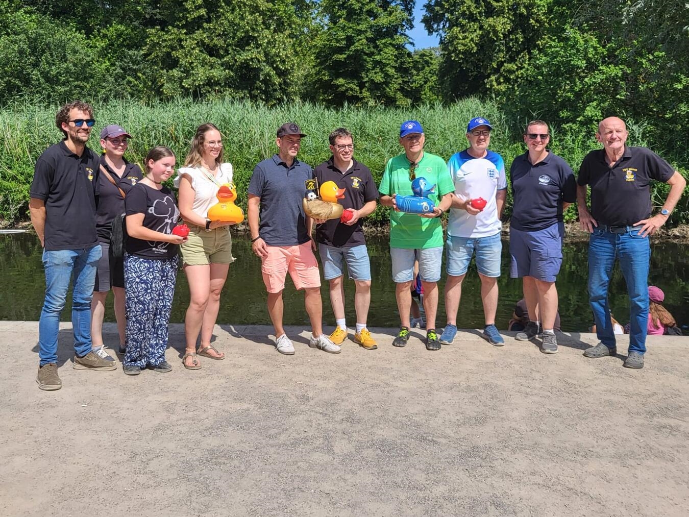 "Ente 'Keiler' von Sturmholz Wissen gewinnt ersten Platz, Foto vom Ententeam Weeze"