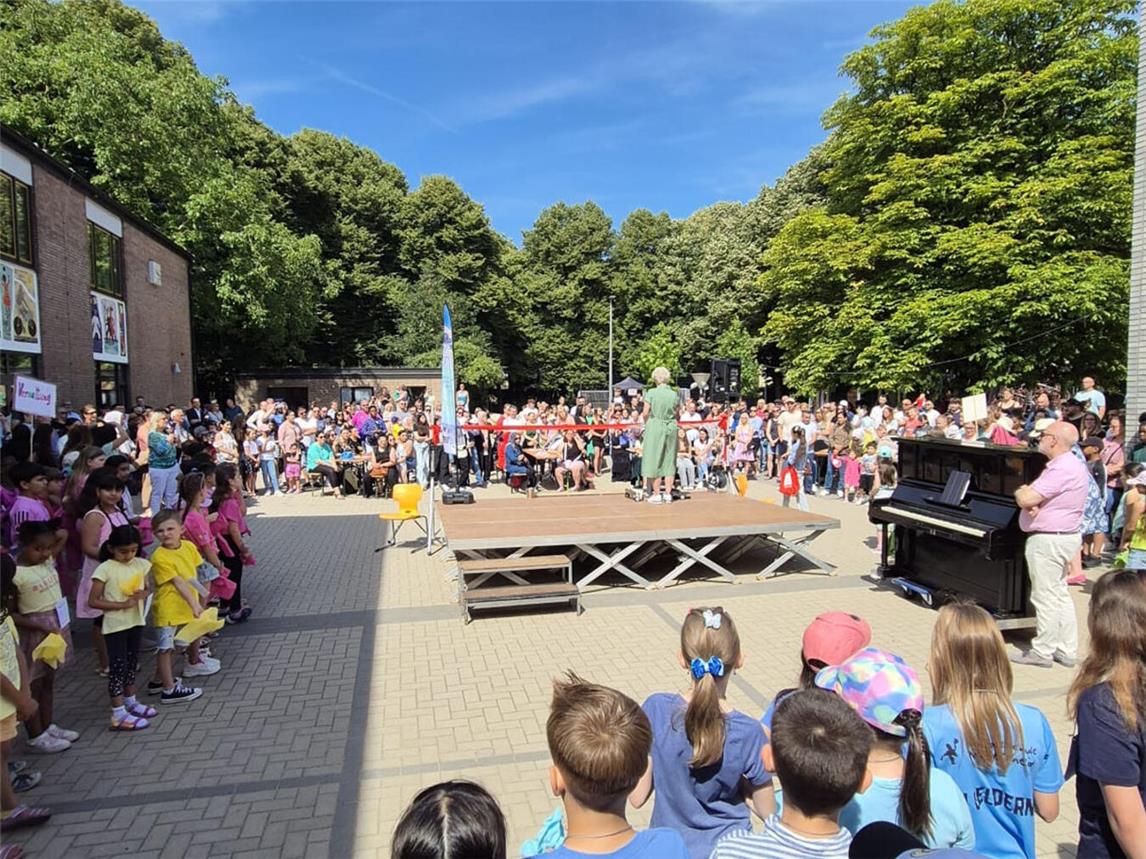 Mit einem großen Schulfest wurde die Einweihung der neuen Schulgebäude gefeiert.Fotos: privat