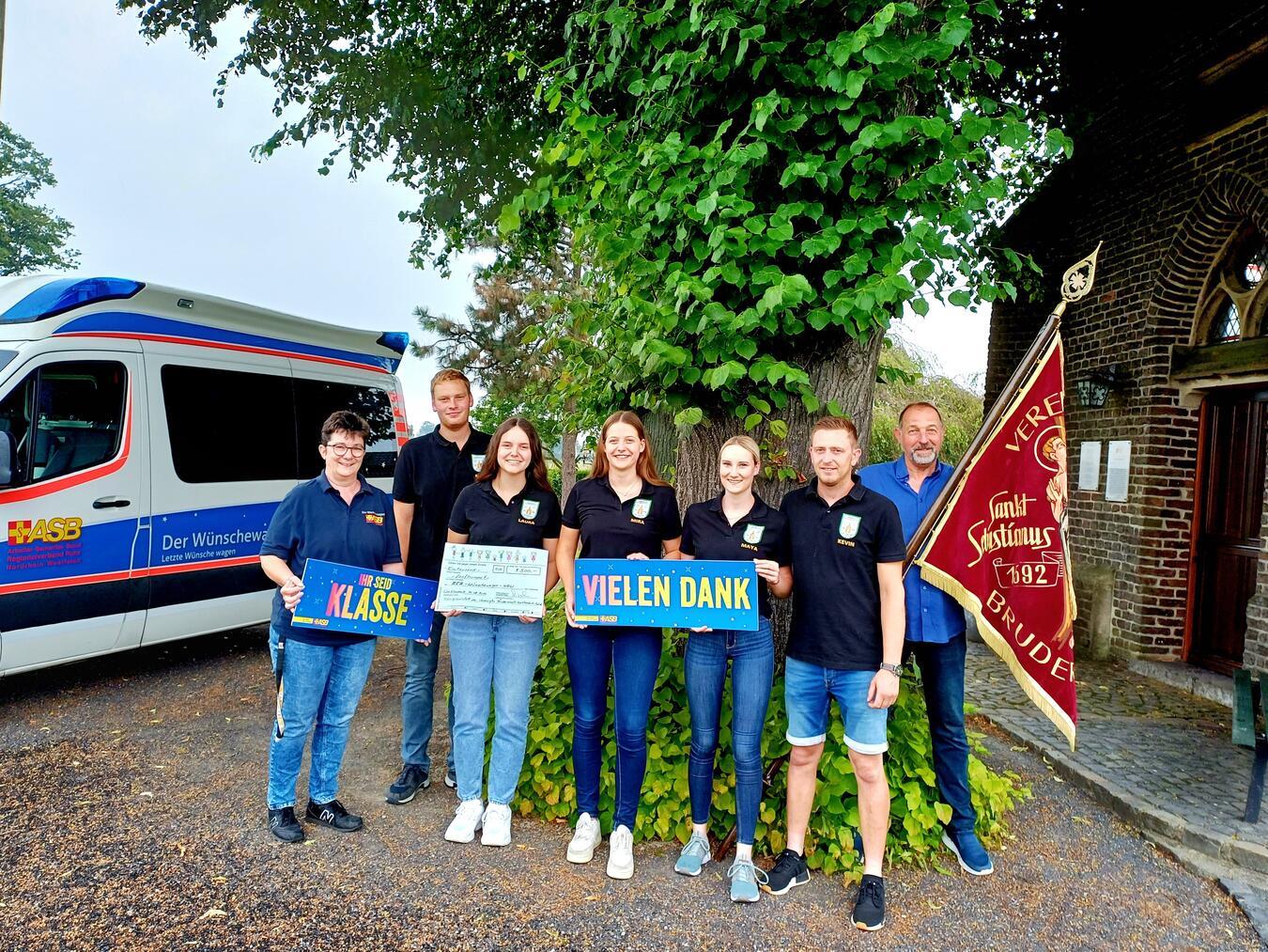 Mit ihrer Spende hat die Vereinigte Schützenbruderschaft Wachtendonk-Gelinter geholfen, Herzenswünsche zu erfüllen. Foto: privat