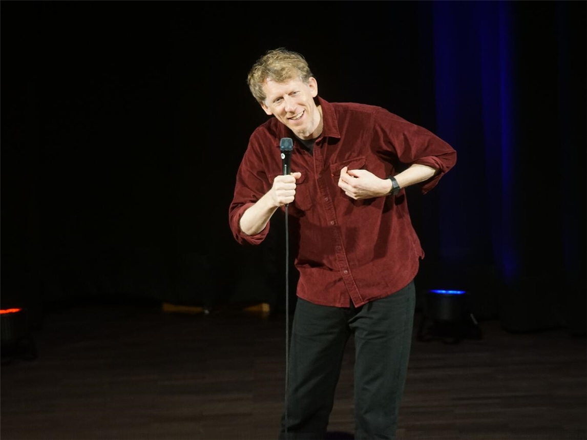 Mit „Import Export“ begeistert Christian Schulte-Loh das Publikum im Bürgerhaus Rees. Foto: Stadt Rees