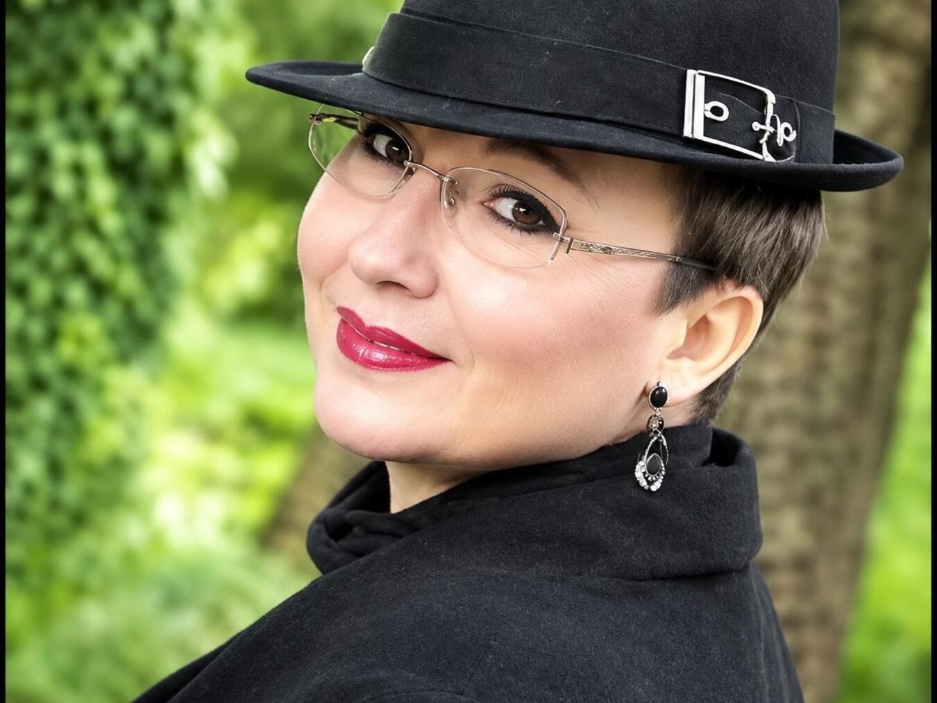 Mit „Midnight Stalker“ hat Carola Kickers eine eigene Sendung bei KiBeats Radio. Foto: Carola Kickers 
