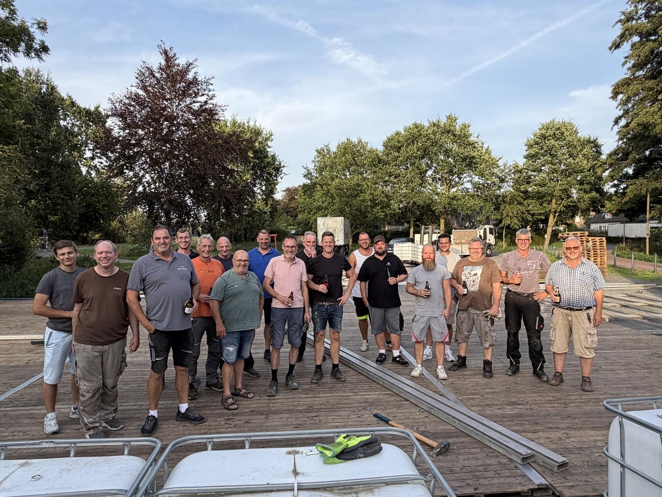 "Aufbau Festzelt Kirmes Vorfreude Unterstützung ASG Nütterden"