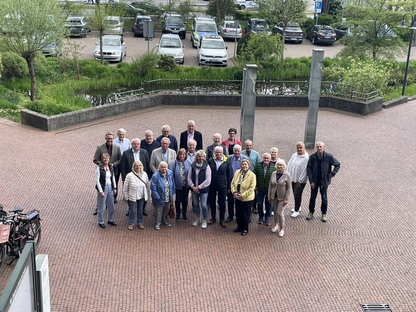 Mitglieder des Runden Tisches Ältere Menschen gemeinsam mit Landrat Ingo Brohl, Fachdienstleiterin Anita Schubert und Heide Westrich (Geschäftsstelle). Foto: Kreis Wesel