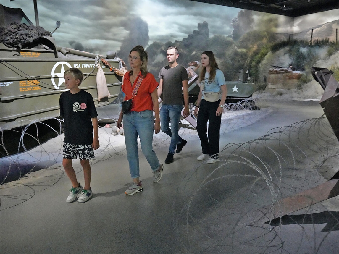 Multimediale D-DEX-Ausstellung ist ein Erlebnis für die ganze Familie. Fotos: Kriegsmuseum Overloon