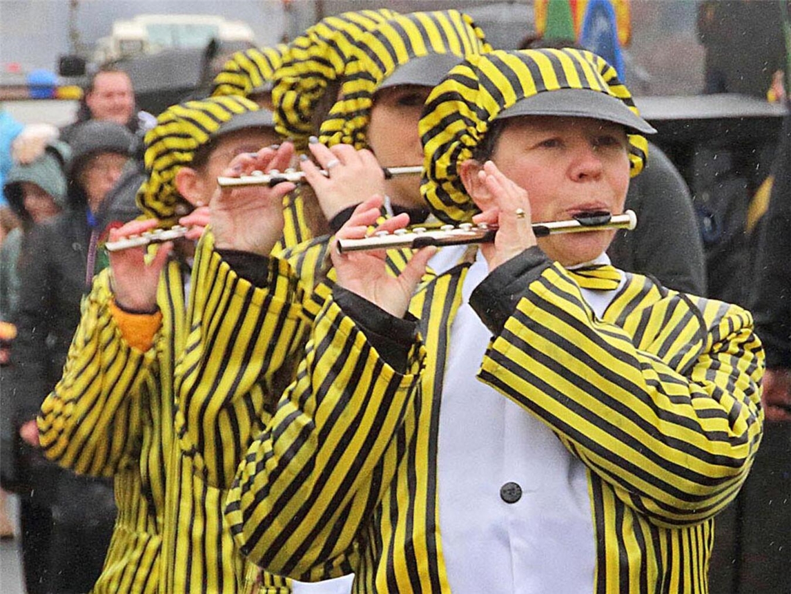 Musik darf nicht fehlen: Der Musikverein Pont und die Bergknappen aus Geldern sorgen für Stimmung im Zug.NN-Foto: Archiv TL