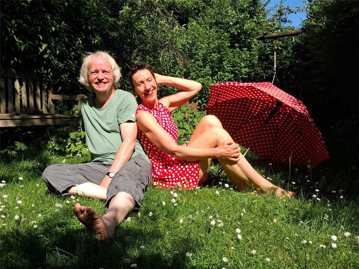 "Musiker Hans und Poetin Stina Auftritt im Theater Haldern"