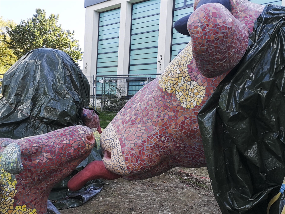 Nach der Enthüllung darf das große Kunstwerk endlich von allen bespielt werden. Foto: Nicole Peters