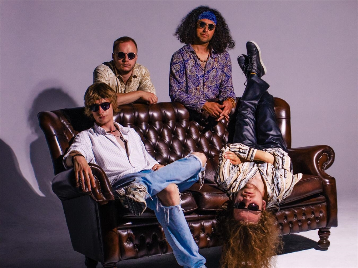 Nach erfolgreichen Auftritten auf Festivals wie „FireRock“ oder „Electric Size“ steht „Leaves in Flames“ am 15. November in Straelen auf der Bühne und sorgt für echten Rock’n’Roll-Spirit.Fotos: privat