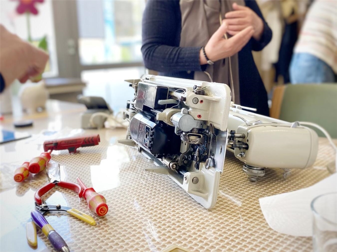 Näh-, Küchen- und Gartenmaschinen werden unter anderem in Emmerich repariert. Foto: privat