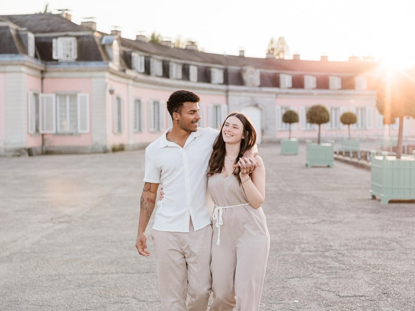 Natalie und William aus Essen werden sich am 18. Juli das Ja-Wort in der Church of Parookaville geben. Begleiten wird sie dabei als prominenter Trauzeuge der Sänger und Entertainer Roberto Blanco.Foto: Danilo Romano Fotografia