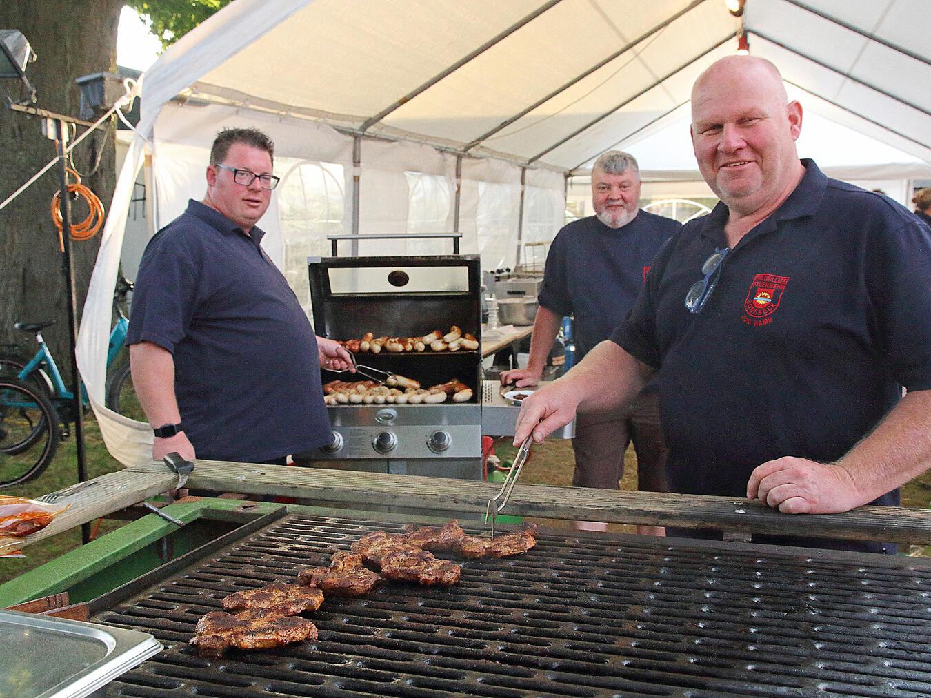 Natürlich wird am Samstag auch wieder gegrillt... NN-Foto (Archiv): Theo Leie