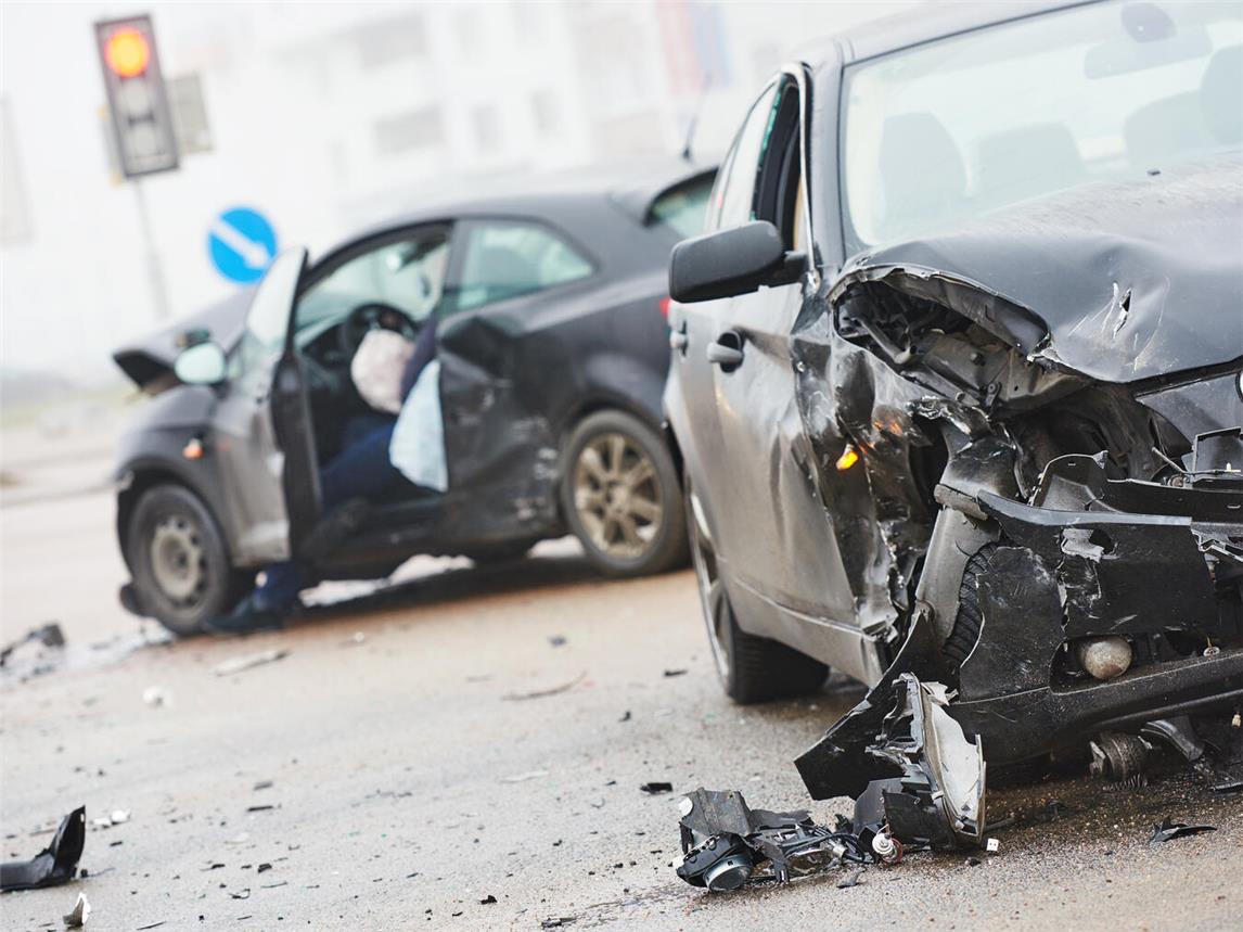 Neben den Verkehrsunfällen hat auch die Zahl der Unfalltoten zugenommen. Trotzdem gibt es auch positive Meldungen. Foto: AdobeStock
