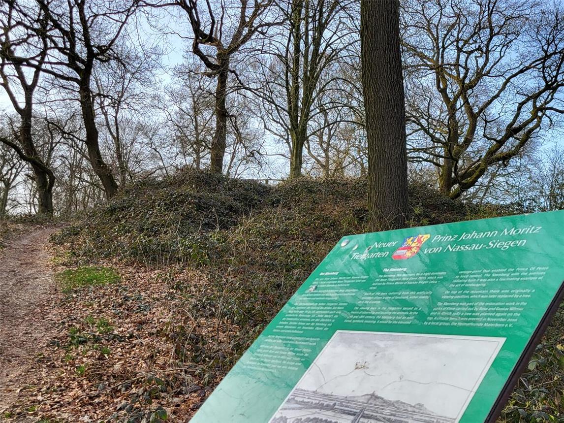 Neben der Traditionspflege setzen sich die Heimatfreunde Materborn in Form einer Patenschaft auch für den Erhalt und die Pflege des Sternbergs und seiner Sichtachsen ein. Foto: Heimatfreunde Materborn