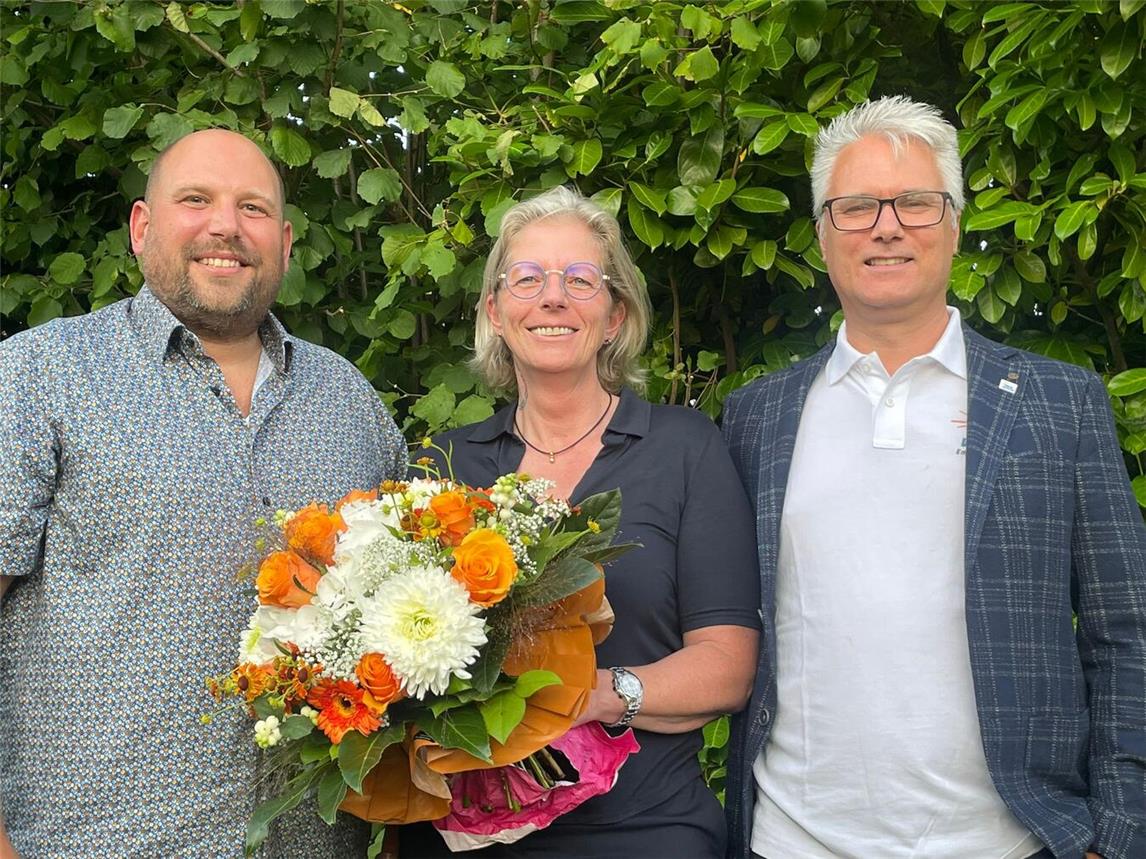 Nicole Olfen ist für Jörn Bartels (r.) und Simon Terhorst (l.) „die richtige Wahl. Foto: privat