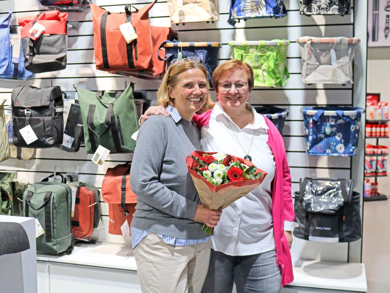 Nicole Thissen (l.), die neue Geschäftsführerin des Werberings Goch wurde herzlich willkommen geheißen.