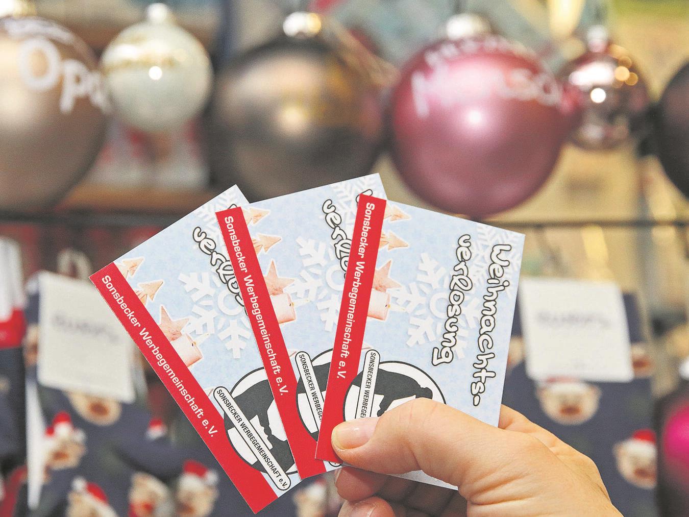 Noch bis zum 24. Dezember gibt es beim Einkauf ein Los dazu. NN-Foto: Theo Leie