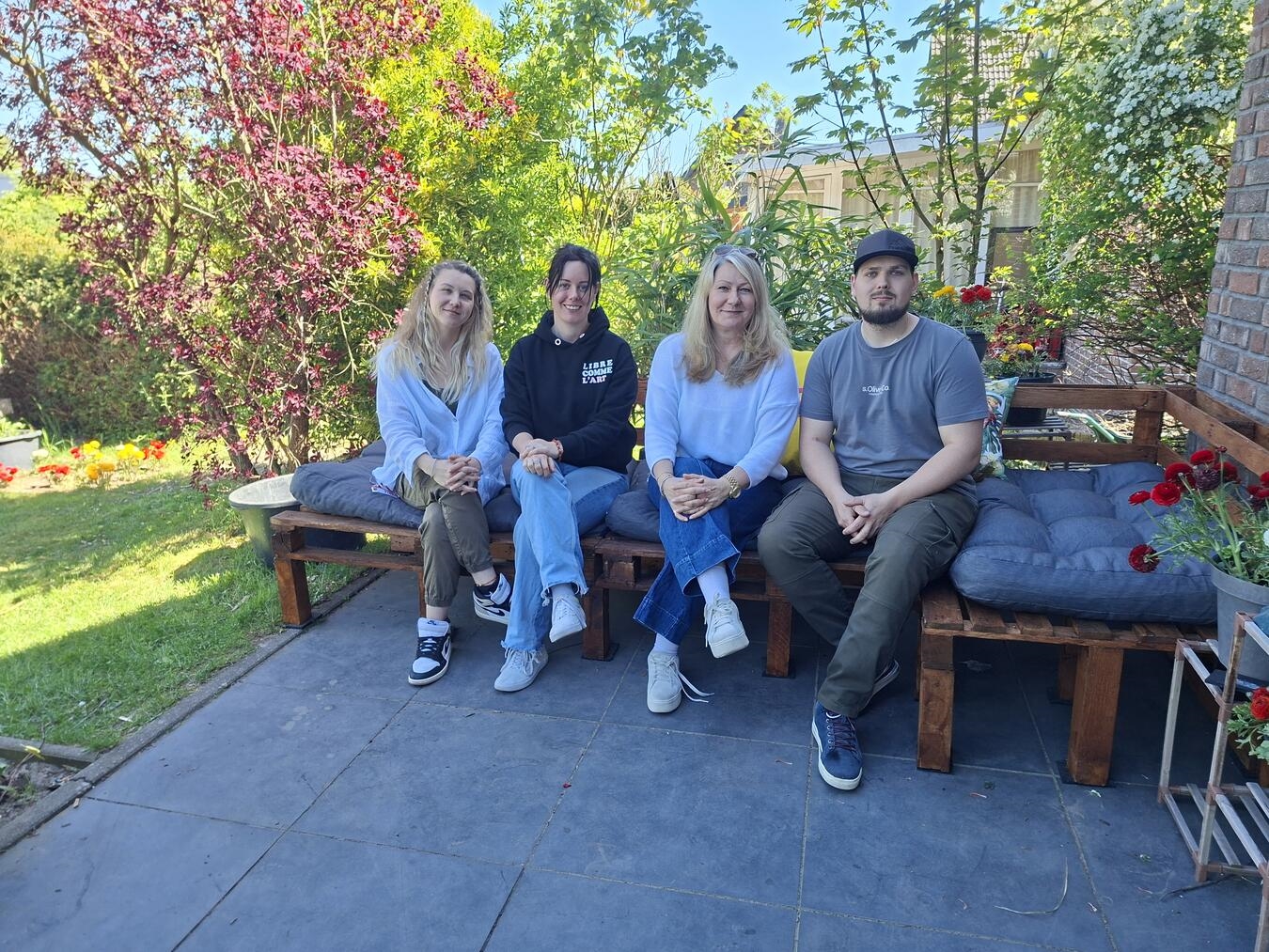 "Olga, Nanette, Nina und Tobi helfen Jugendlichen in Krisensituationen, Bild von Antje Felscher"
