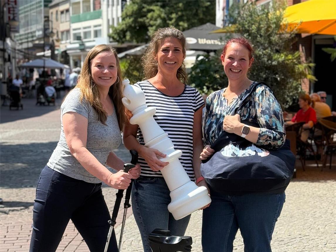 Organisatoren des Stadtfestes (v.l.): Mina van Lutterveld, Verena Rohde und Janine Eckhardt von der WTM. Foto: WTM