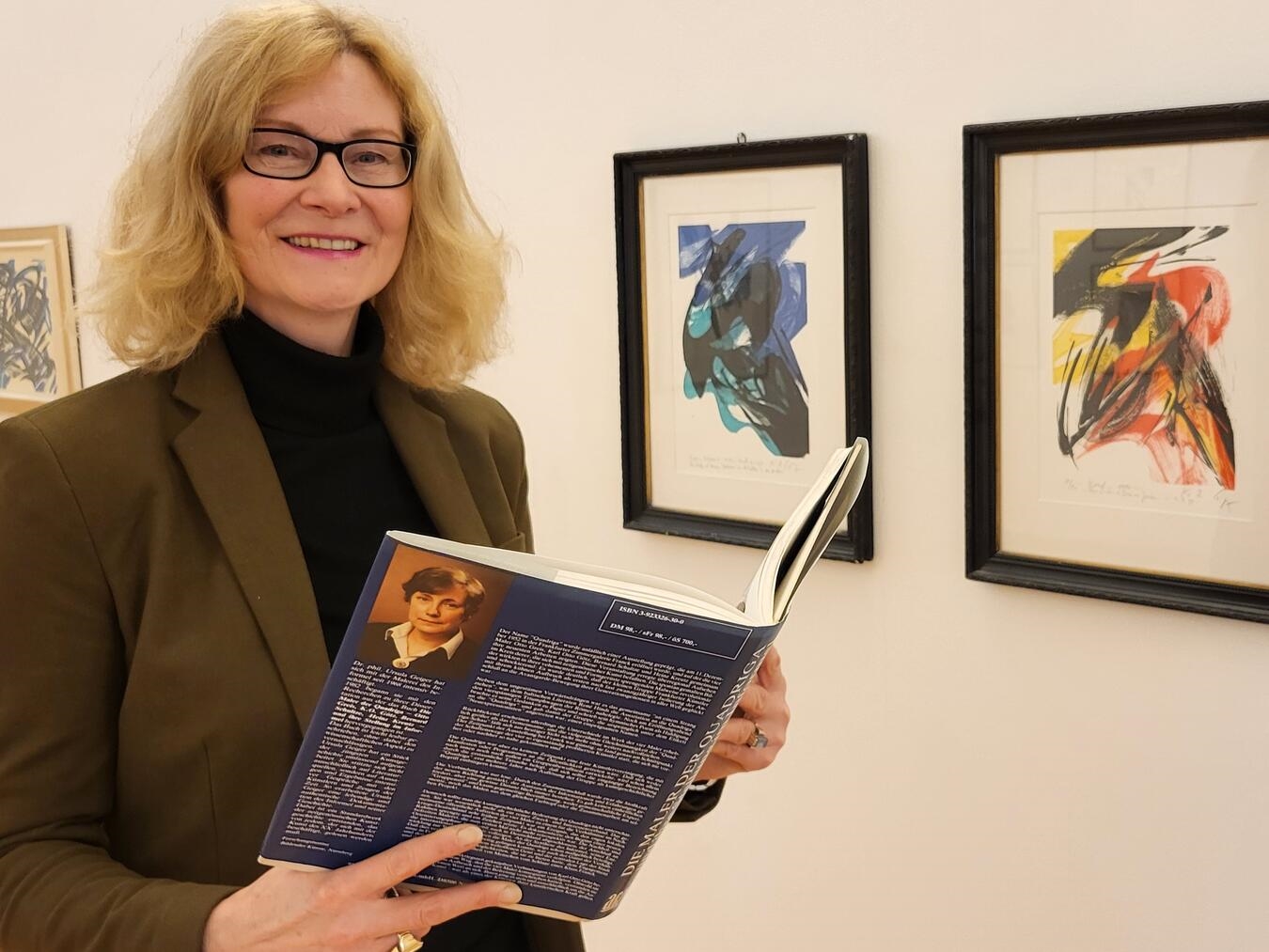 "Christiane van Haaren führt durch PAN-Ausstellung, Museumsführung"