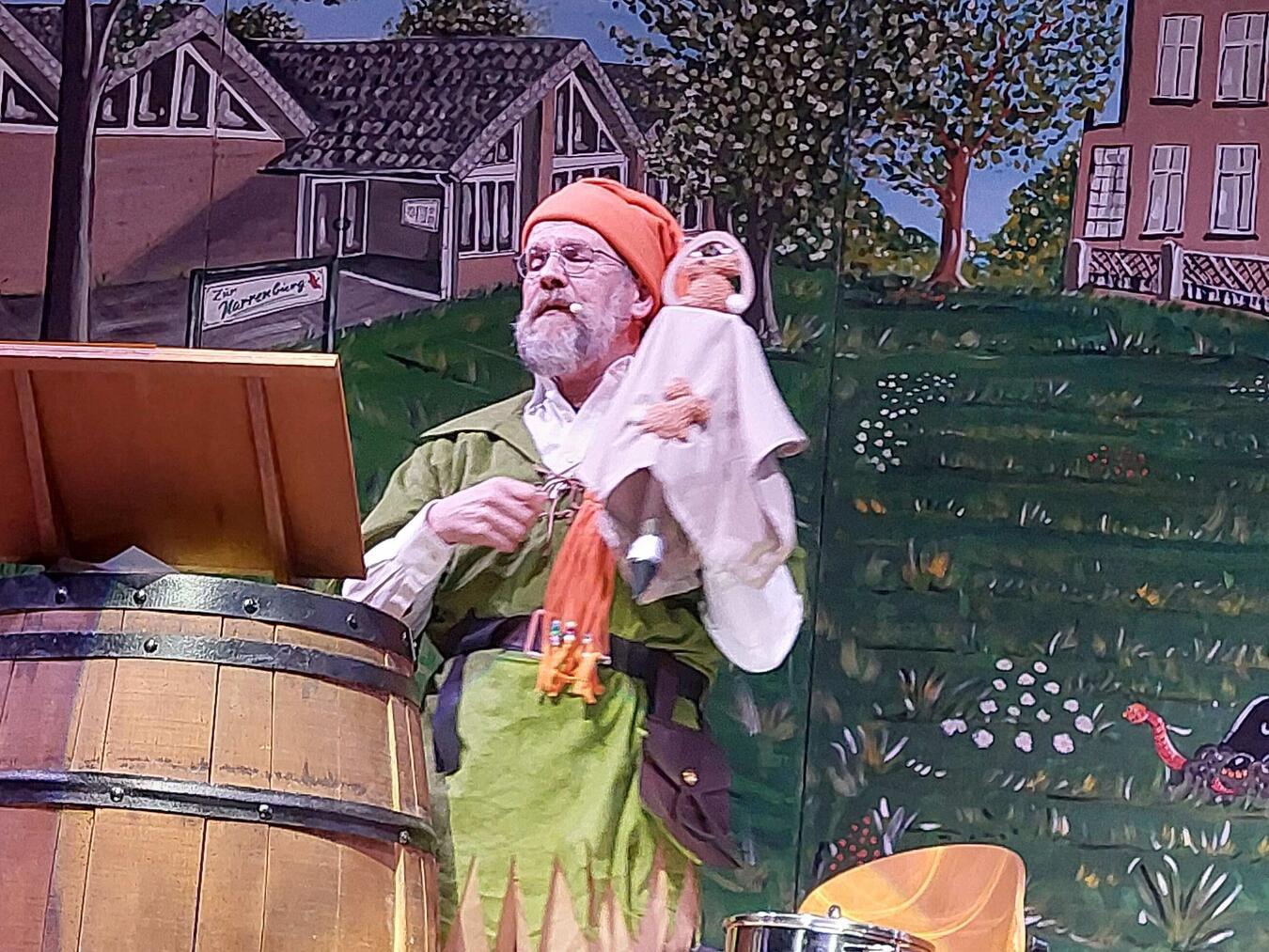 Pastor Prießen kam als Klabautermann. Foto: Dikkhöös