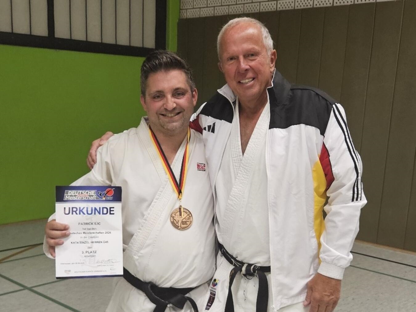 "Patrik Ilic mit Trainer Dieter Koch bei Kaiten Bedburg-Hau"