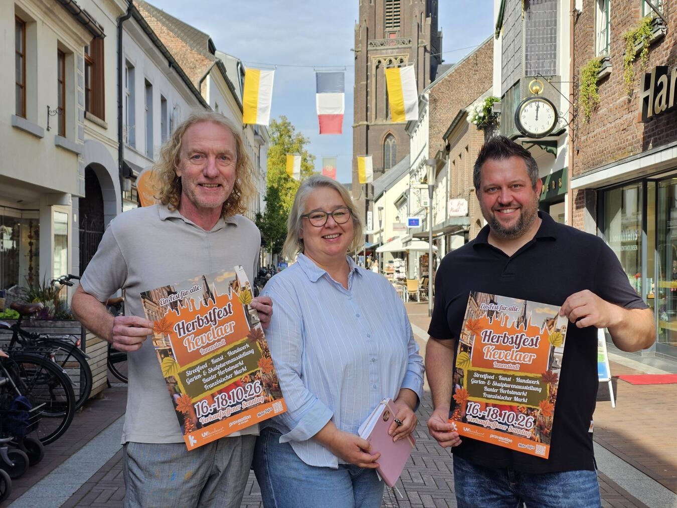 "Peter Lihs, Anja Hummler, Felix Moeselaegen präsentieren Herbstfest Kevelaer Konzept"