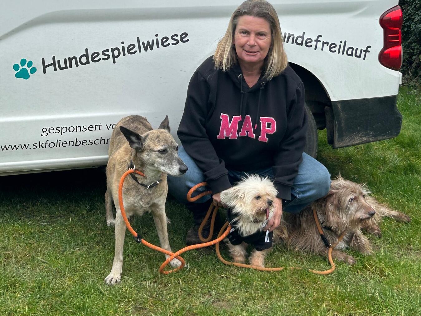 Petra Tillmanns veranstaltet seit nunmehr fünf Jahren den Hundetreff in Aldekerk. Foto: privat