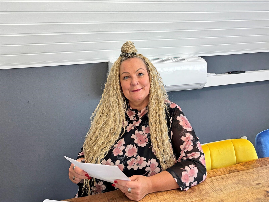 Petra Verhülsdonk diskutiert Zukunftsideen für das MVZ Goch mit Beteiligten.