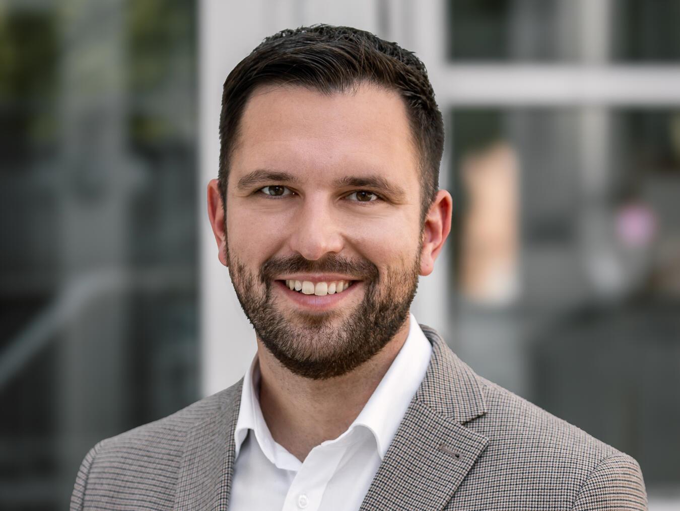 Philipp Richter kandidiert in Rheinberg für das Amt des Bürgermeisters. Foto: Chrisi Stark