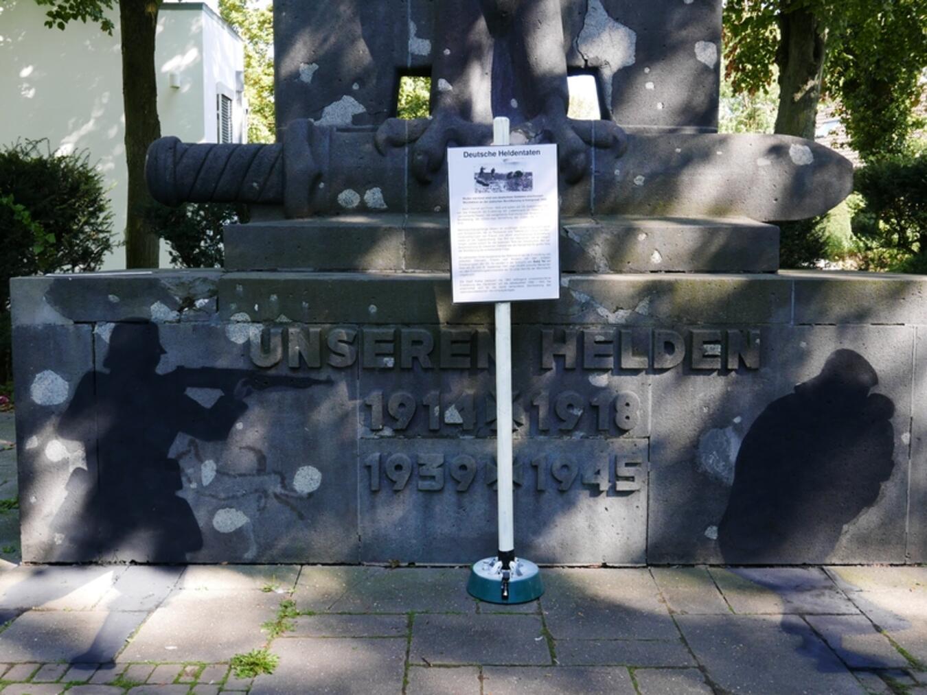 Eine Heldengeschichte? Porwols Visualisierung seines Entwurfs nebst Vorschlagstext für eine Infotafel. Foto: privat.