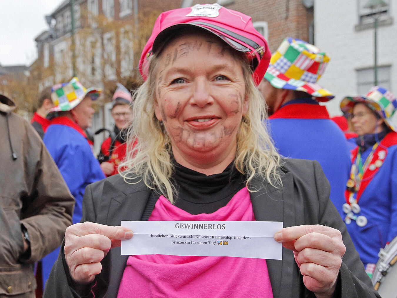 Prinzessin für einen Tag: Kirsten I. zog das Glückslos am Altweibertag.