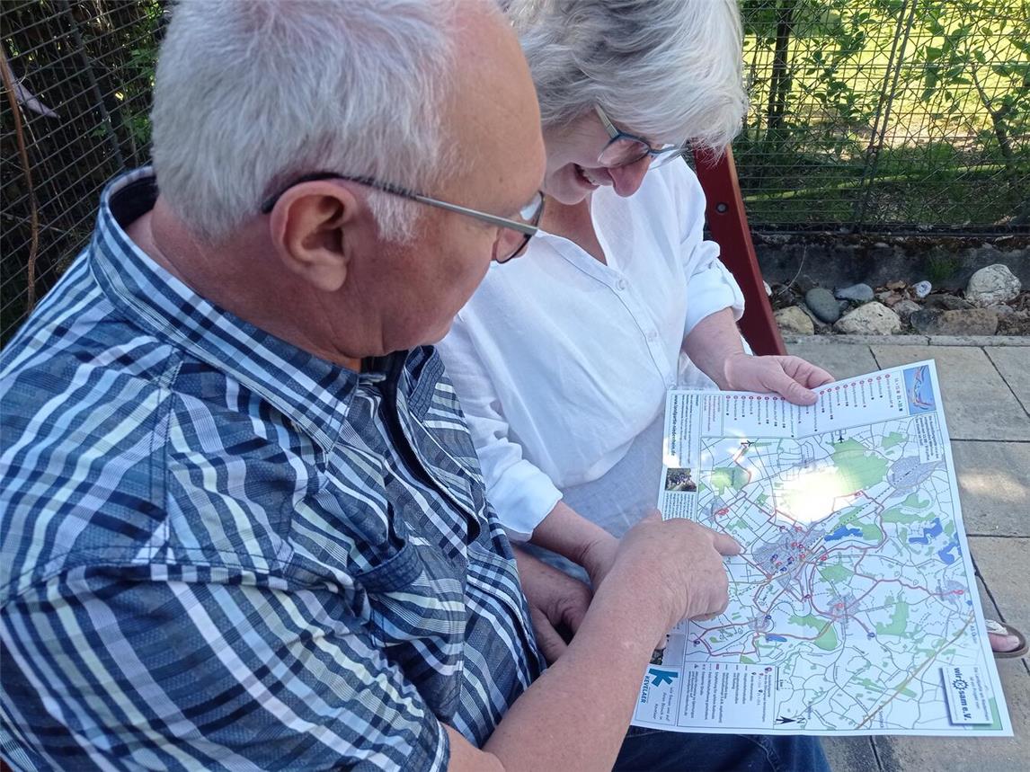 Programmheft und Radkarte zur Landpartie sind da. Foto: privat