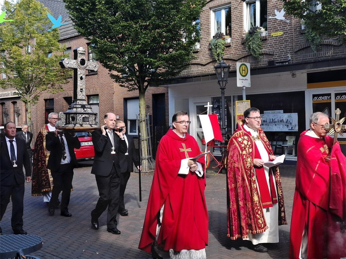 Prozession zur Feier des Festes der Kreuzerhöhung. Foto: privat