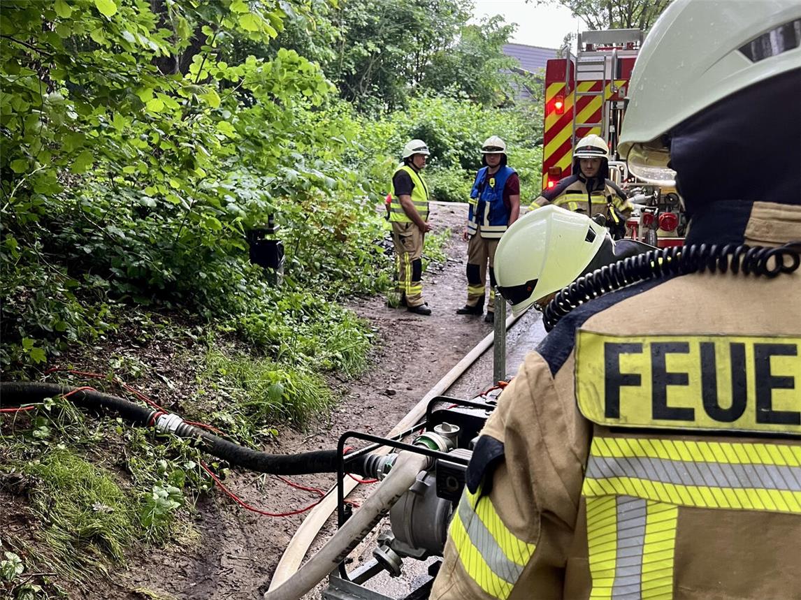Pumparbeiten auf dem St. Nikolausweg.Foto: Galka