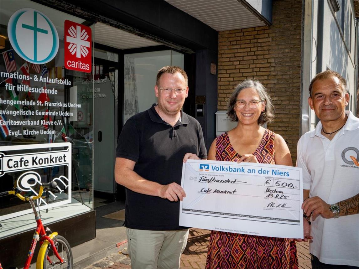 Q-events übergab die Spende an das Café Konkret in Uedem. Foto: privat