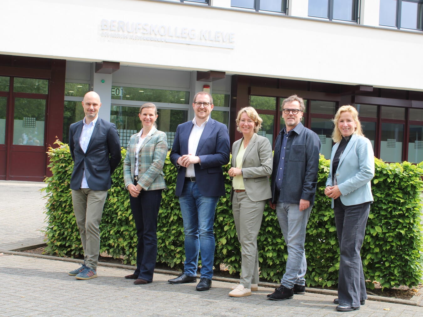Gruppenfoto: Raphael Schroeder, Dr. Verena Greten, Jérôme Franssen, Annette Vogt, Thorsten Scheveling, Zandra Boxnick vom IAWM.